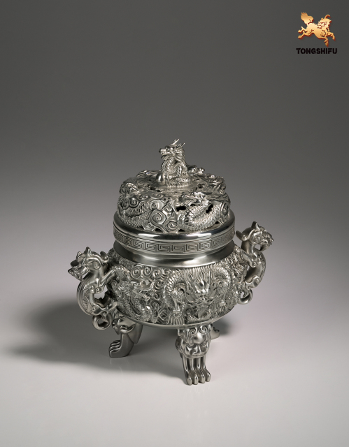 THE CHINESE DRAGON DESIGN CENSER