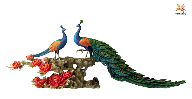 THE PEACOOK HOUSE DECORATION