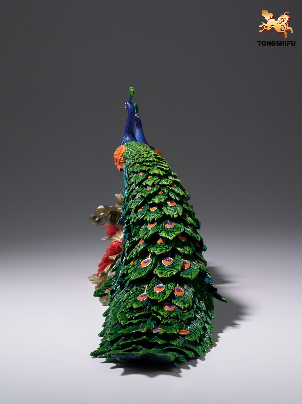 THE PEACOOK HOUSE DECORATION