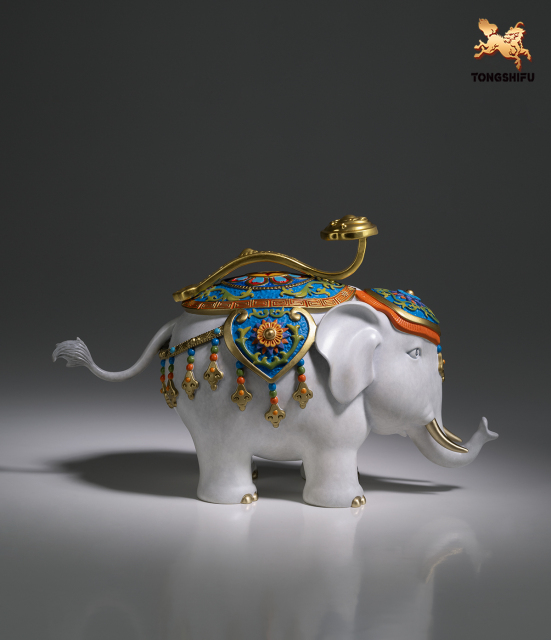 THE ELEPHANT OF GOOD FURTUNE