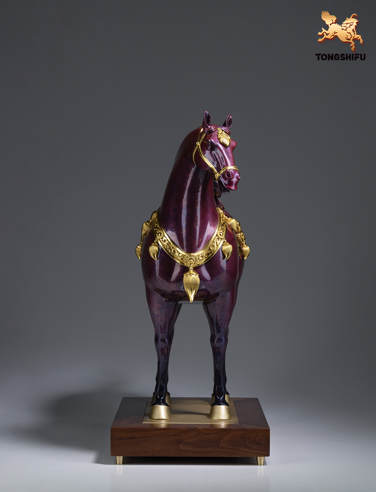 THE PURPLE HORSE