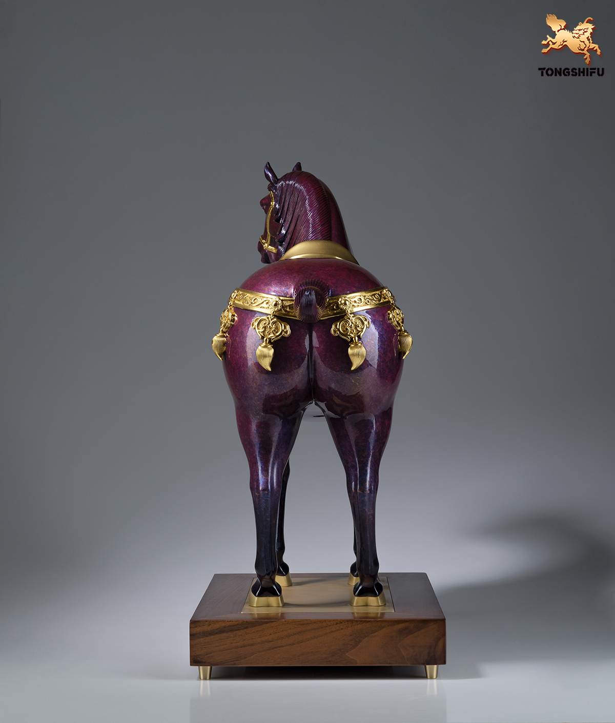 THE PURPLE HORSE