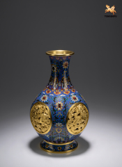THE TRADITIONAL JINTAILAN BOTTLE ARTCRAFT