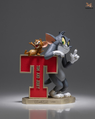 TOM AND JERRY J EDITION