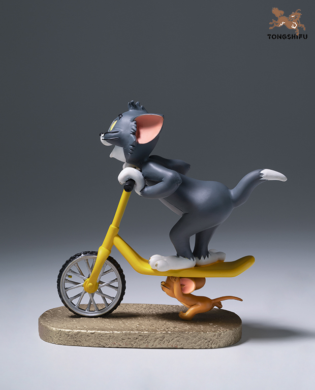 TOM AND JERRY E EDITION