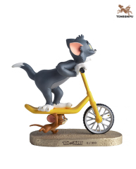TOM AND JERRY E EDITION