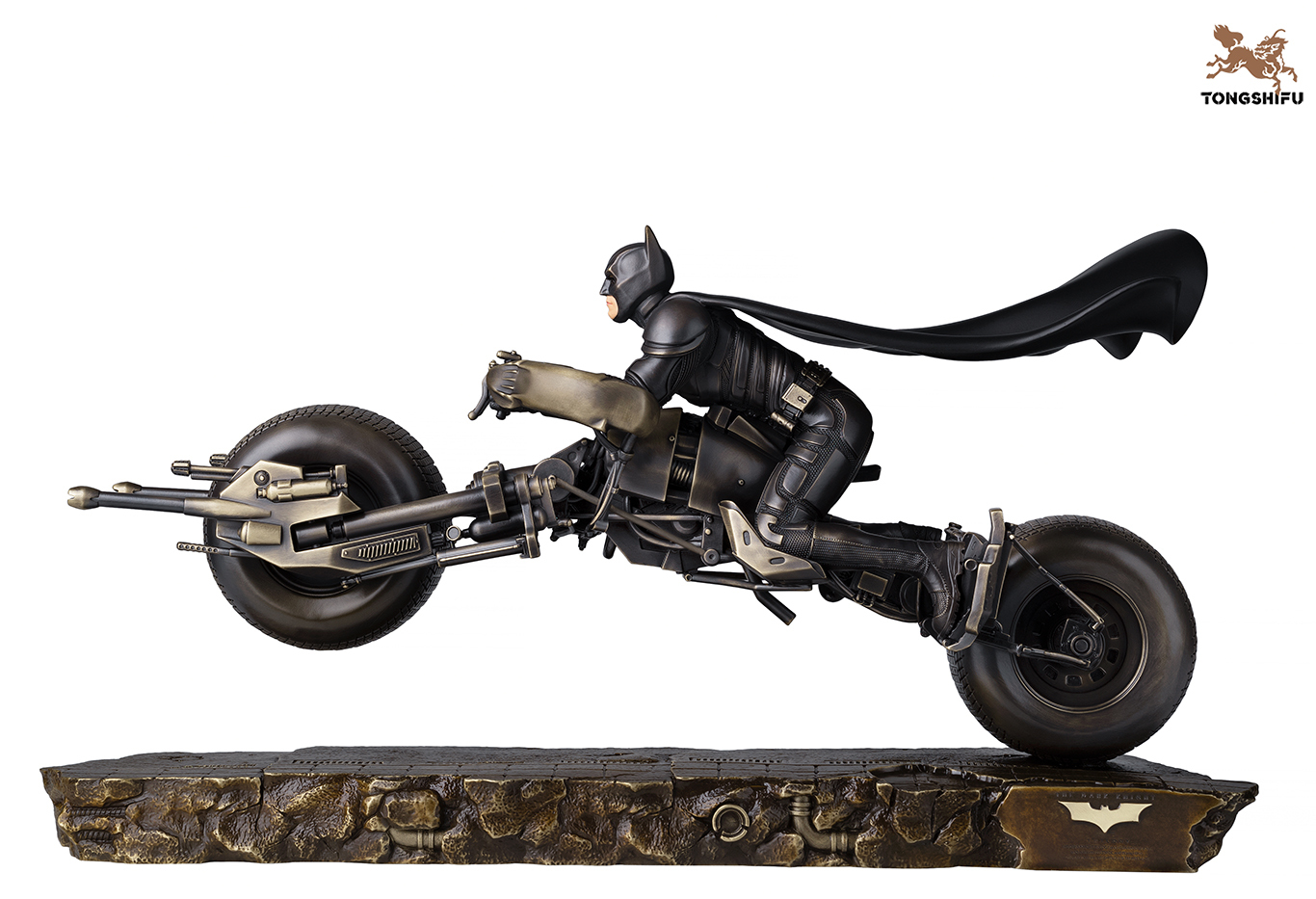 MOTORCYCLE BATMAN (BALL VERSION)