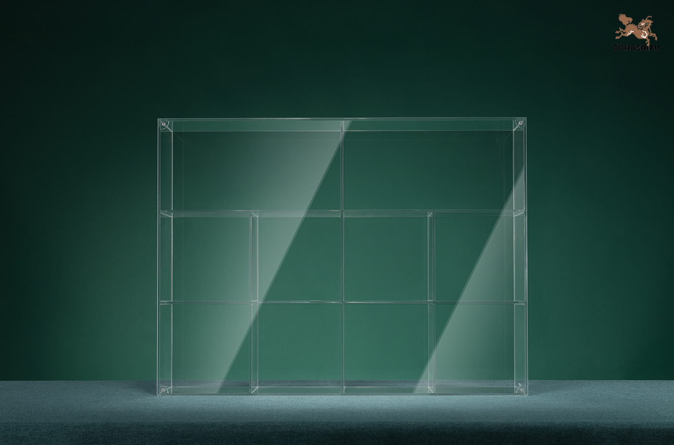 JURASSIC WORLD (CUTE VERSION) HD ACRYLIC DUST COVER DISPLAY STAND