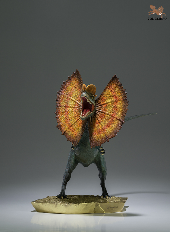 JURASSIC WORLD 3 : DILOPHSAURUS
