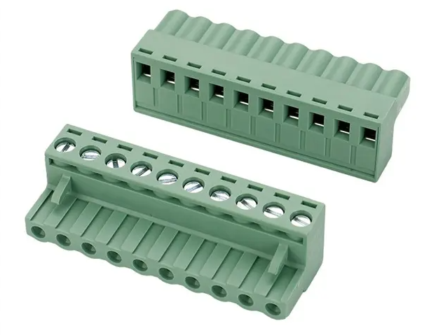 PLASTIC MOLD BUILDING