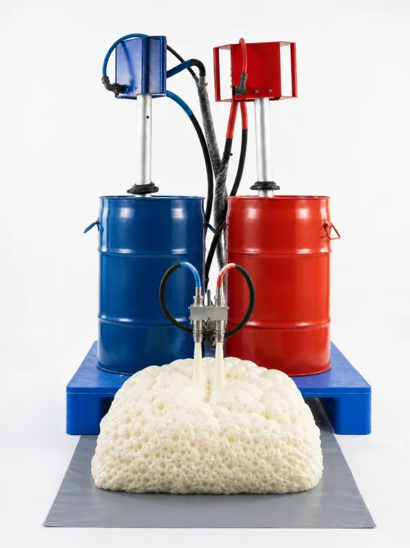 Foam output from polyurethane foaming liquid A+B