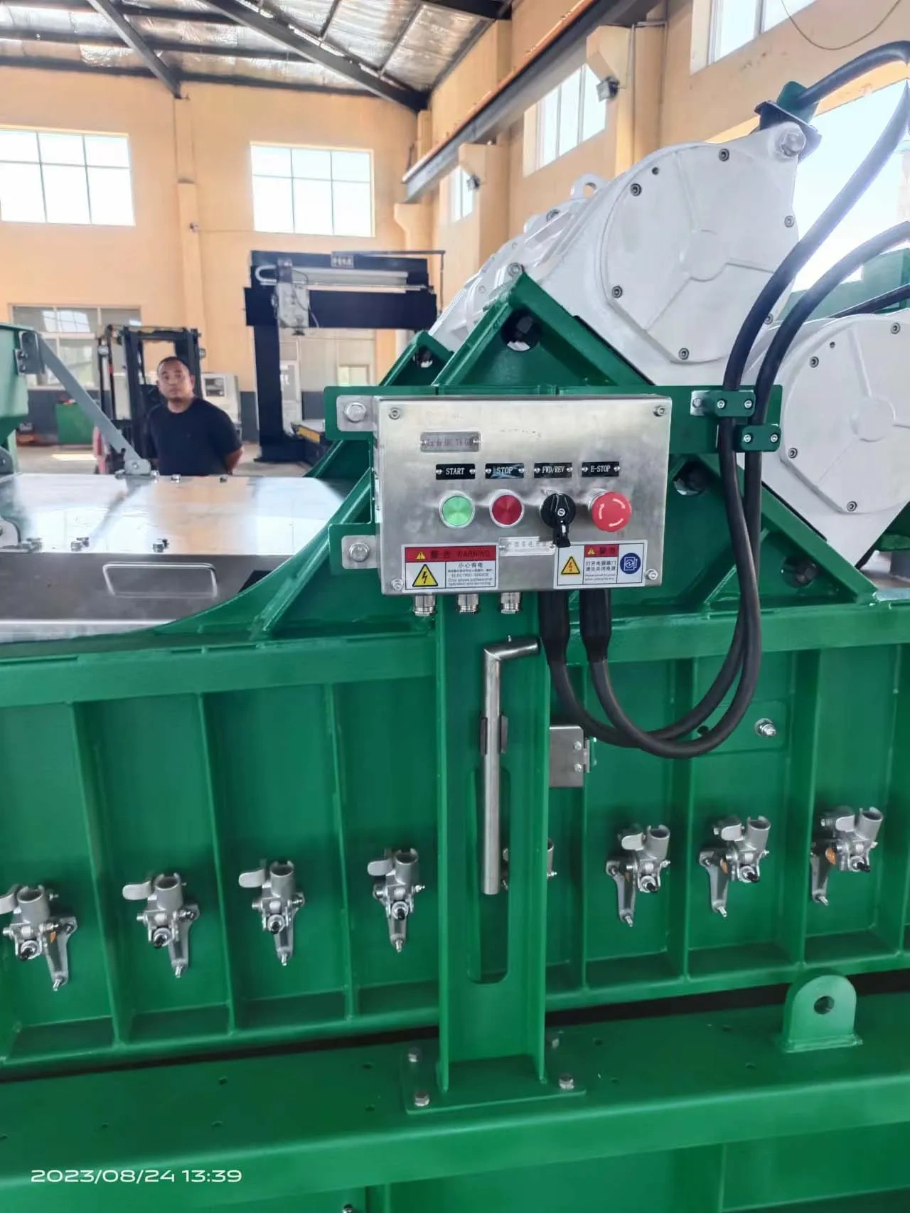 PRM 726 shaker