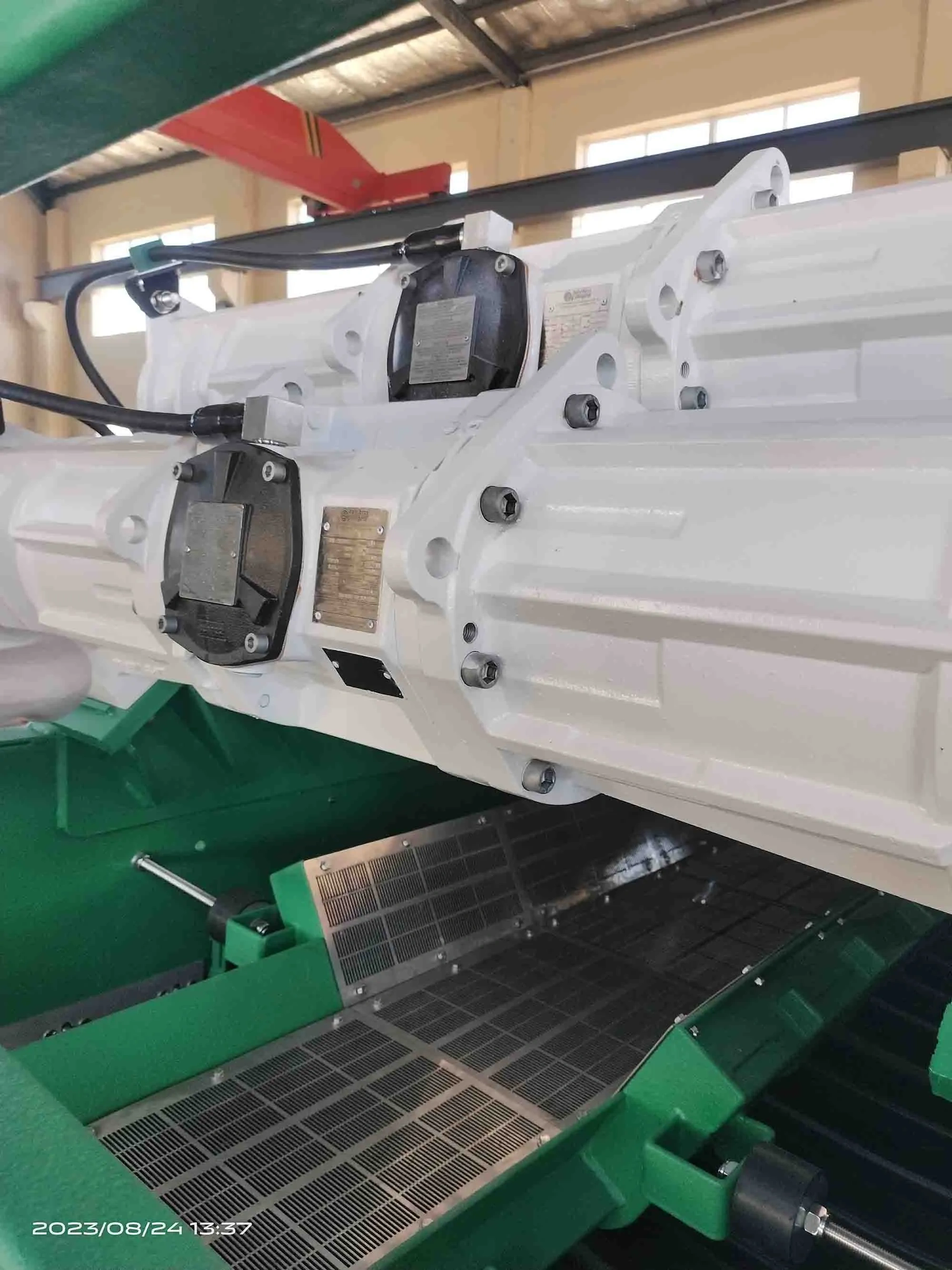 PRM 726 shaker