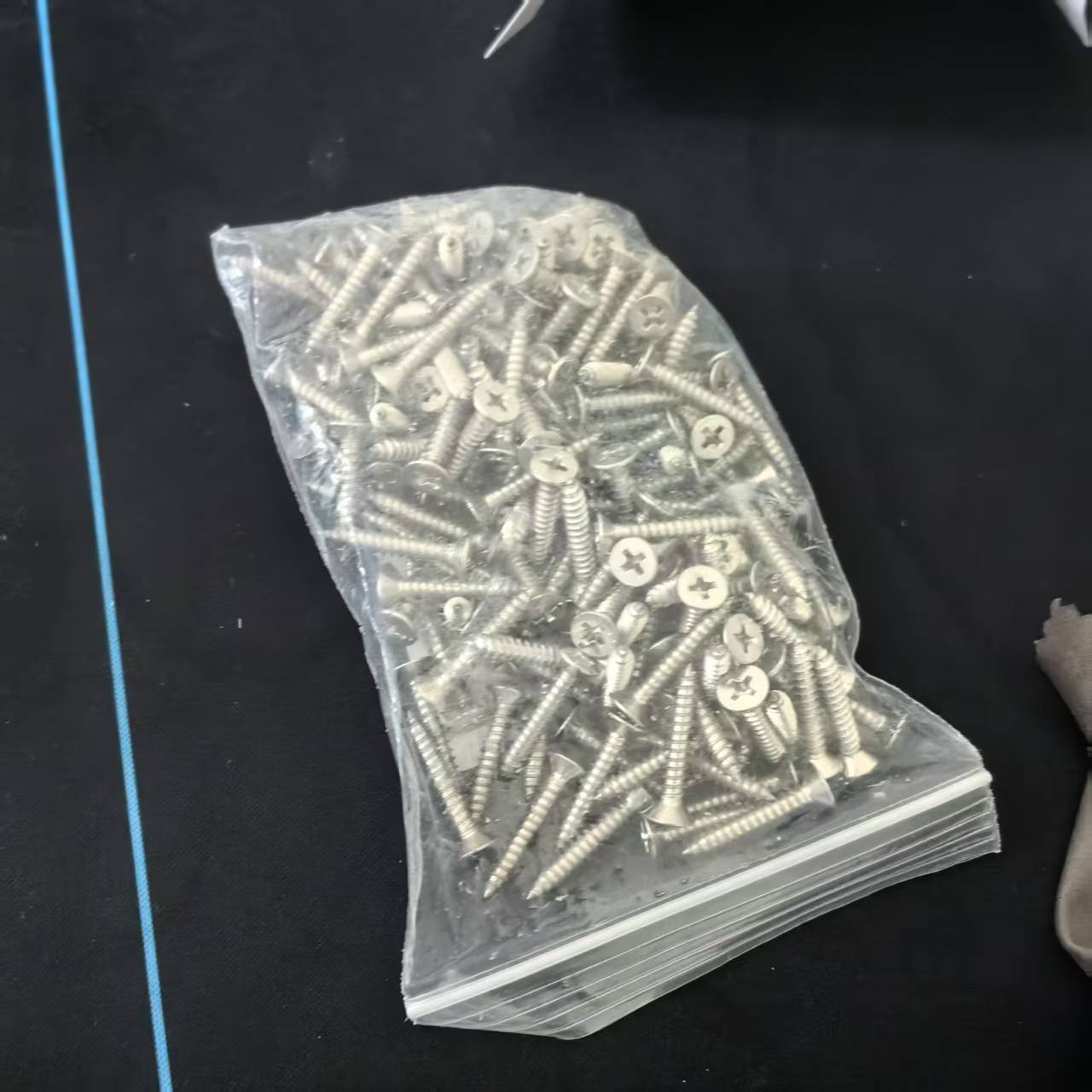 1441471 #8 FLATHEAD SHEETMETAL SCREW W/SQUARE DRIVE,Premium Oil,1441471 #8 FLATHEAD SHEETMETAL SCREW W/SQUARE DRIVE