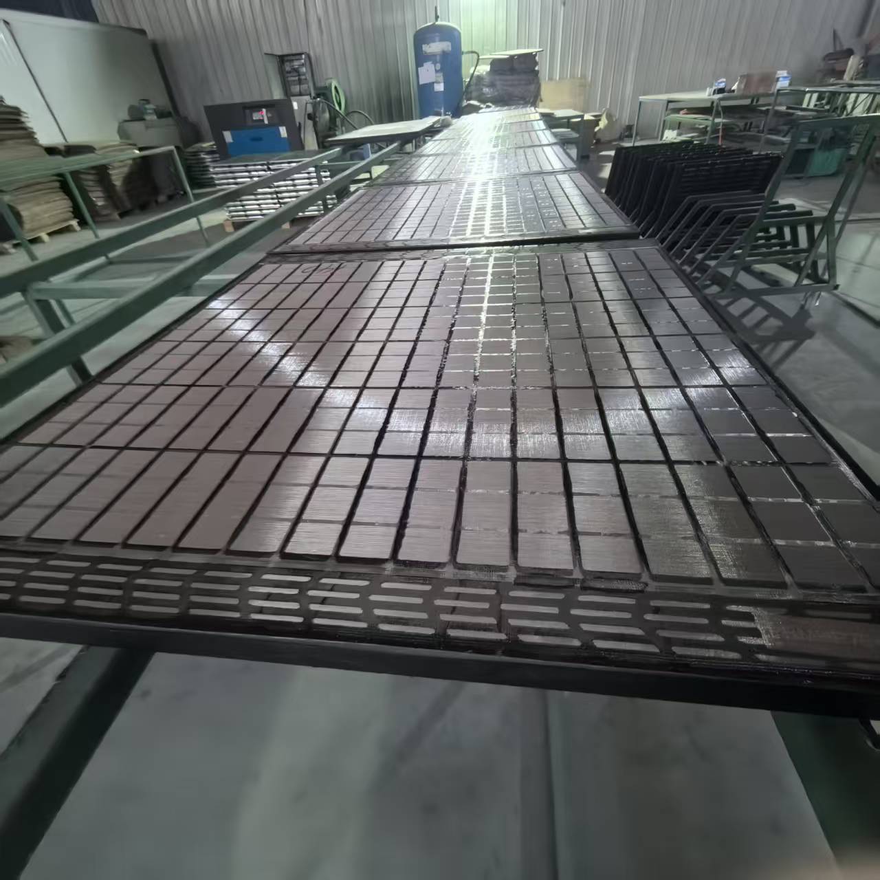 MD-3 and MD-2  Composite Shaker Screens, extreme-life design,Premium Oil,MD-3 Composite Shaker Screens – High-Performance Solids Control for Drilling Fluids by PRM
