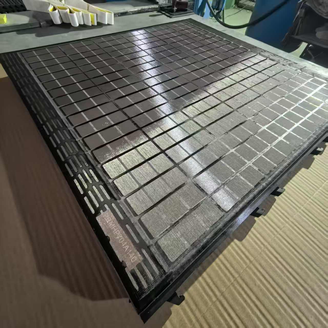 MD-3 and MD-2  Composite Shaker Screens, extreme-life design,Premium Oil,MD-3 Composite Shaker Screens – High-Performance Solids Control for Drilling Fluids by PRM