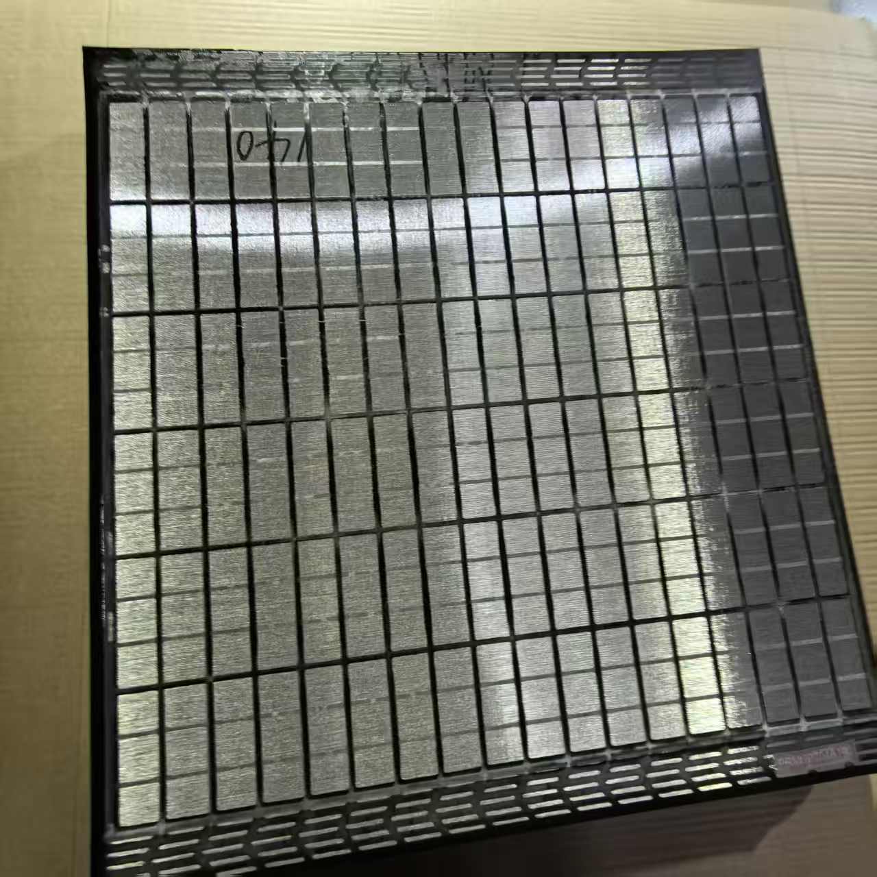 MD-3 and MD-2  Composite Shaker Screens, extreme-life design,Premium Oil,MD-3 Composite Shaker Screens – High-Performance Solids Control for Drilling Fluids by PRM