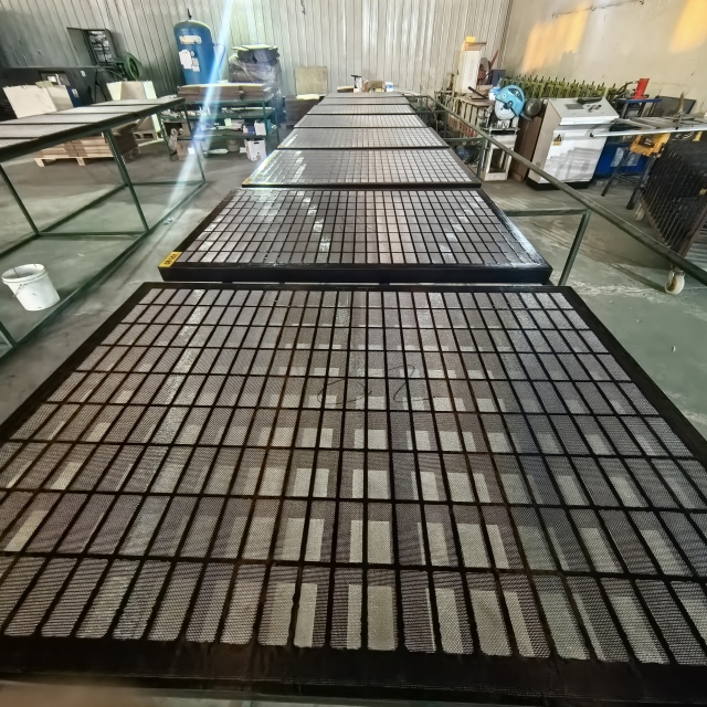 VSM300 Composite Scalping deck Screen,Premium Oil,VSM300 Composite Scalping Screen – High-Efficiency Solids Removal for Drilling Fluids | PRM