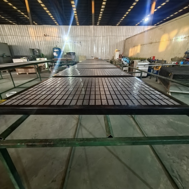 VSM300 Composite Scalping deck Screen,Premium Oil,VSM300 Composite Scalping Screen – High-Efficiency Solids Removal for Drilling Fluids | PRM