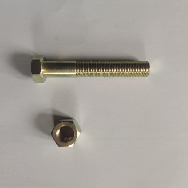 1407144  MISWACO Mongoose PT shaker motor stud and nut,Premium Oil,1407144  MISWACO Mongoose PT shaker motor stud and nut