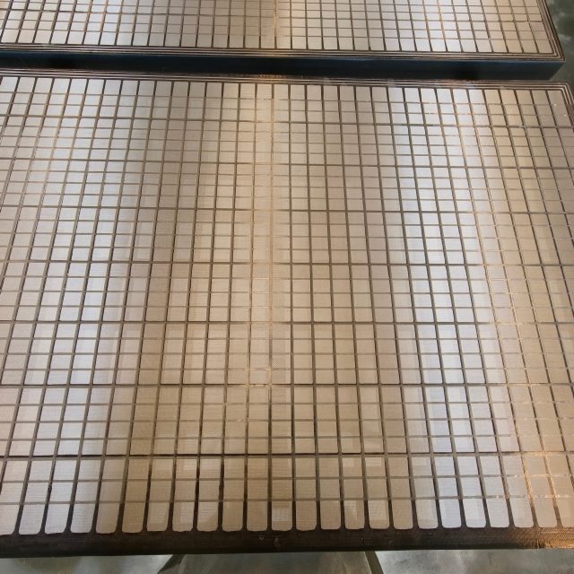 阿里圣母1050x700替代注塑框架平板筛网,Premium Oil,阿里圣母1050x700注塑框架平板筛网