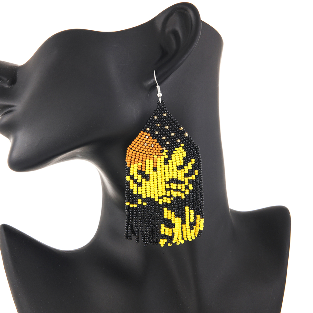 Beaded Plant Dangle earring