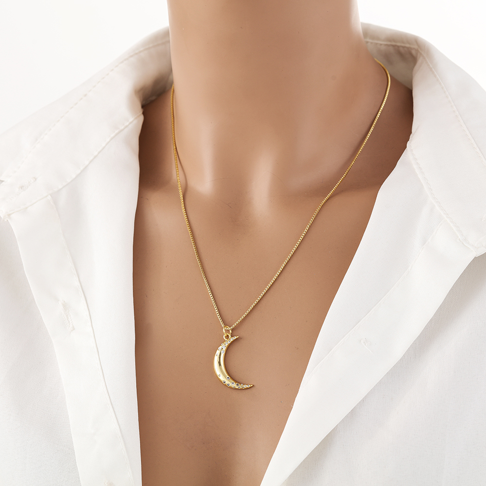 Brass base 18K gold plating Moon shape Necklace