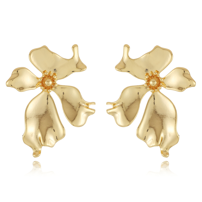 Fancy Flower Stud Earring