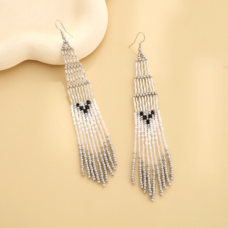 Black/Clear  Simple design earring with long tassel