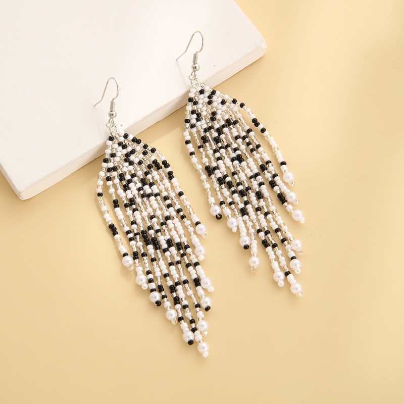 Black/Clear  Simple design earring with long tassel