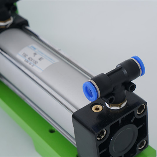 Pneumatic silk screen stretching clamp
