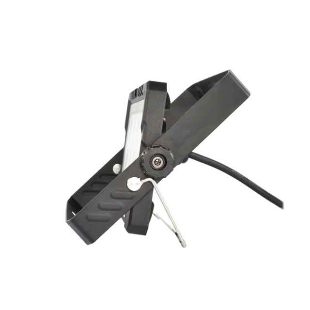 LED Work Light 1200 Lumen Corded Work Lamp with Retractable Metal Stand