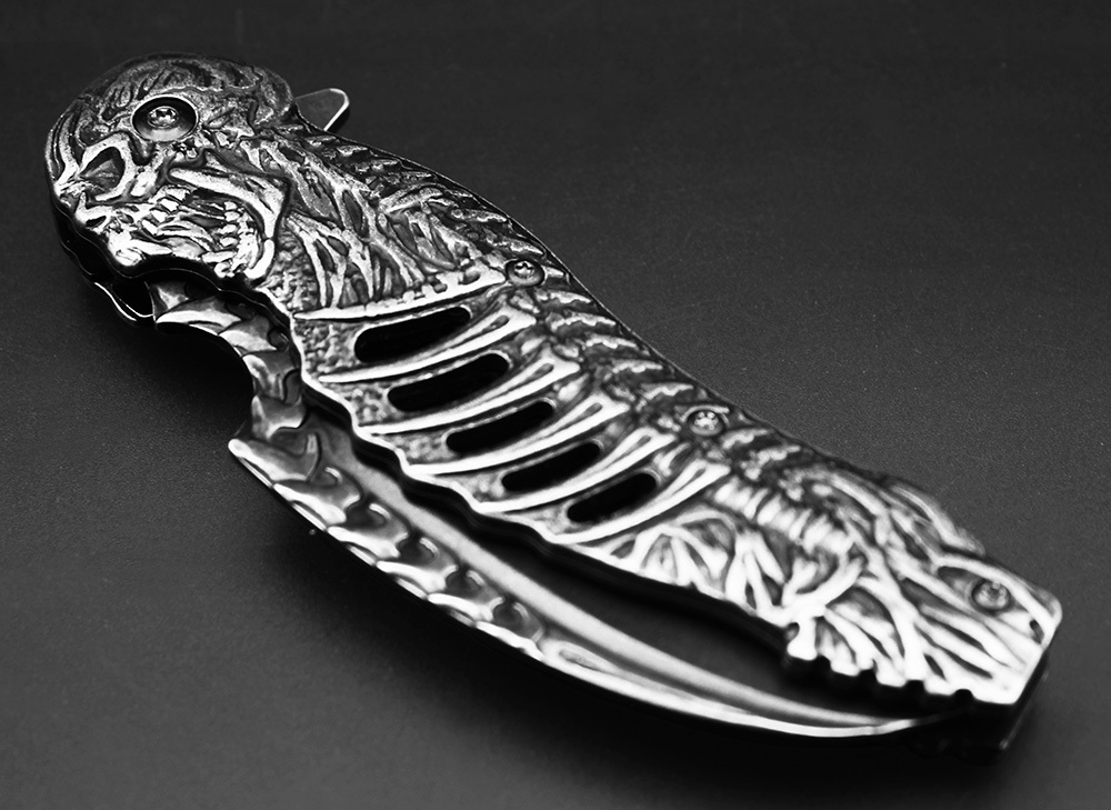 SMKD005 Lionwolves Spring Assisted Opening Outdoor Folding Knife Survival Tactical Knife Hunting Knife Pocket Knives