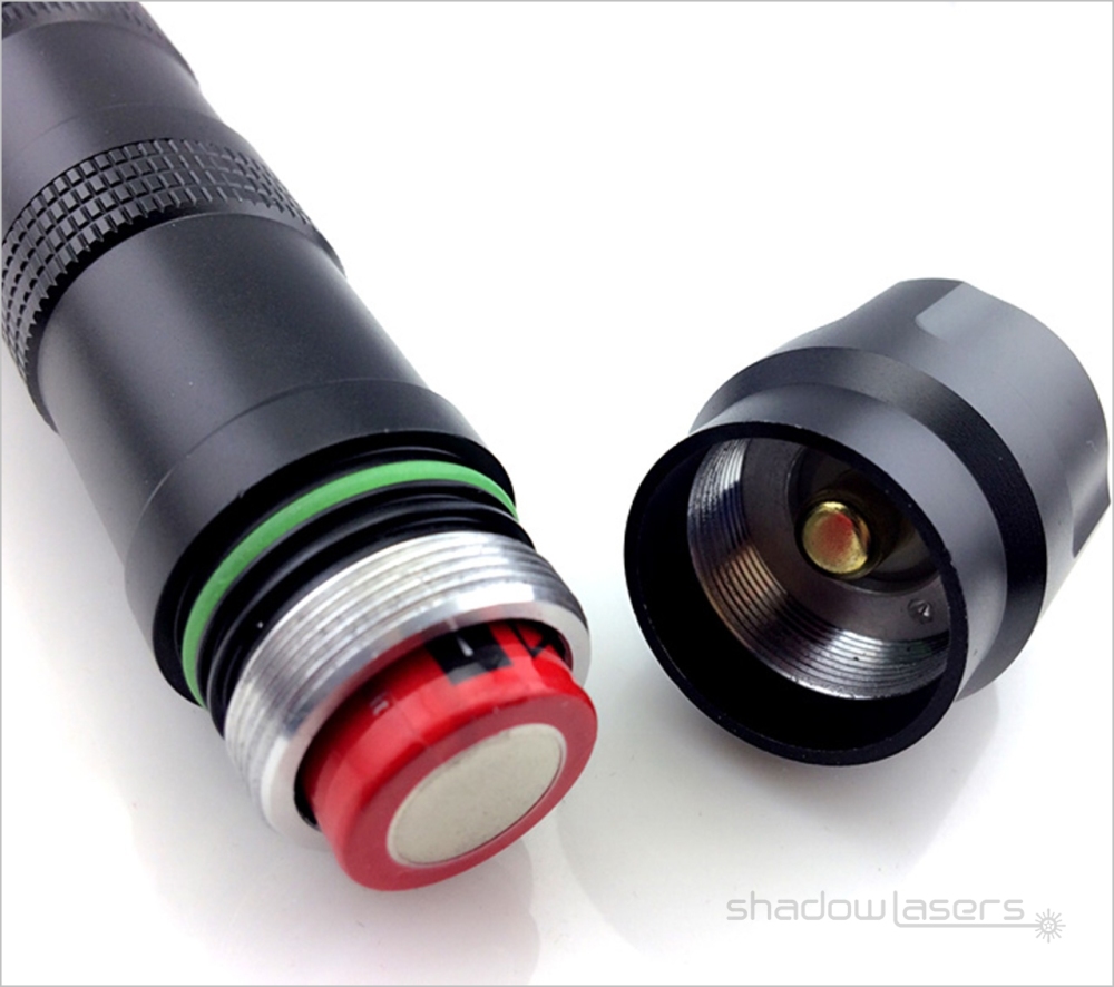 CREE XML 3T6-12T6 LED FLASHLIGHT