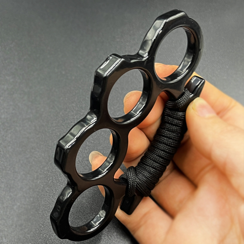 SMKD291 Iron Fist Ring Finger Buckle