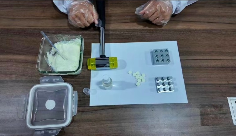 MUHWA 9 Holes Φ/8/10/12mm Household Manual Pill Presser Molding Mould, Aluminum Alloy Medicine Powder Dies Press Tablet Making Tool