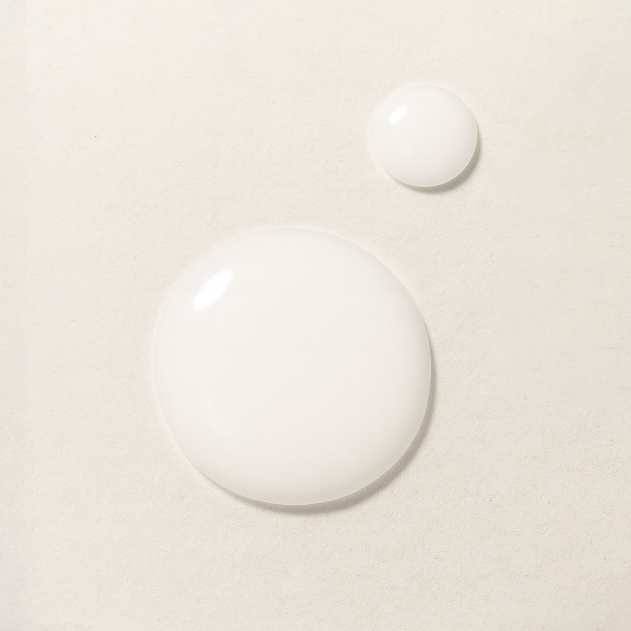 Refine & Illuminate Dual-Essence Serum