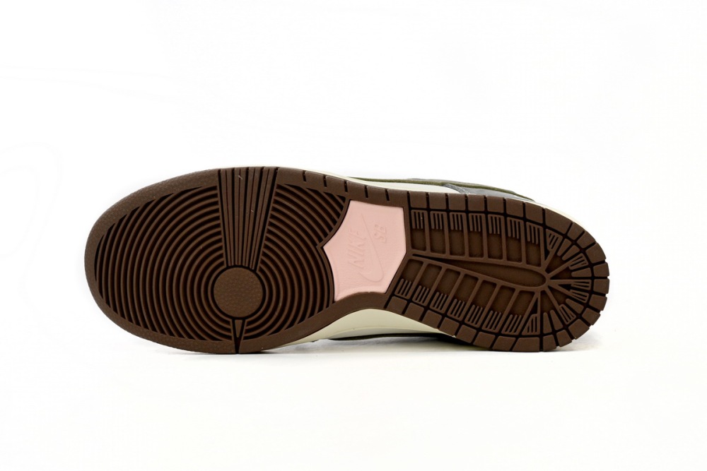 FQ1180-001 Yuto Horigome × Nike Dunk SB Low Champion Co Branding