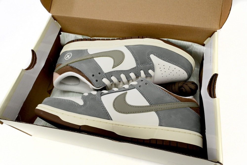 FQ1180-001 Yuto Horigome × Nike Dunk SB Low Champion Co Branding