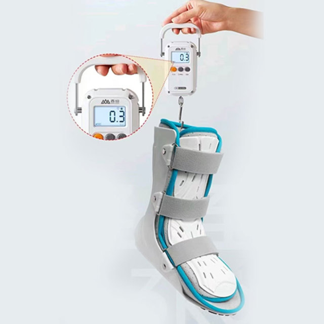 Staffa di fissaggio per articolazione nuda