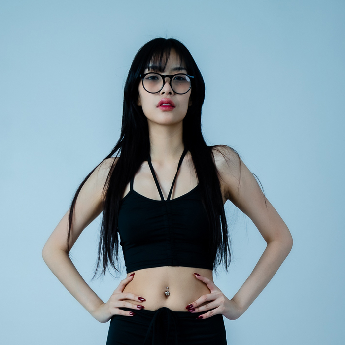 Natrada Sleeveless Crop Top