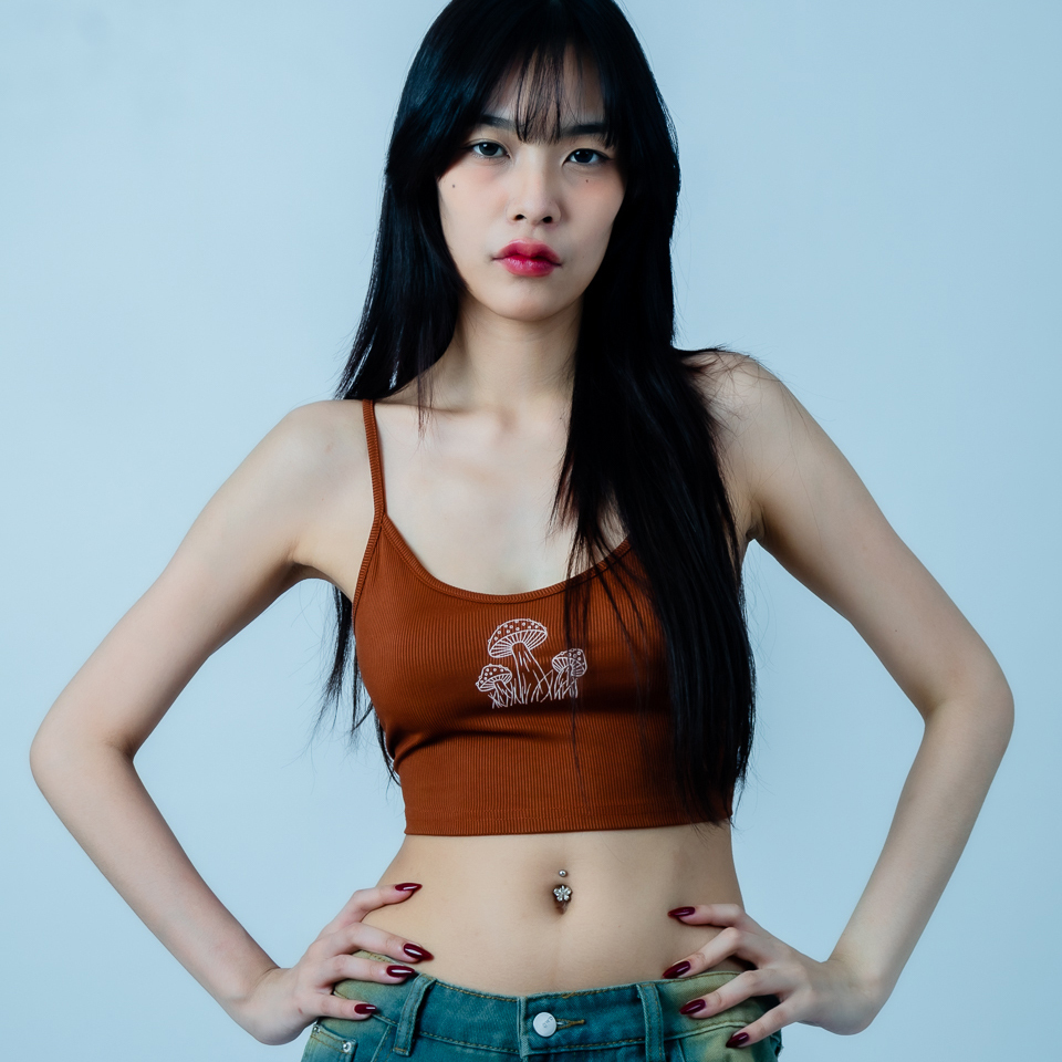 Natrada Sleeveless Crop Top