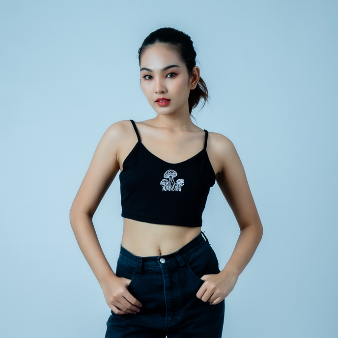 Natrada Sleeveless Crop Top