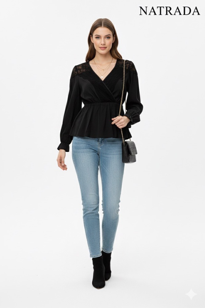 T-P013 :  เสื้อแฟชั่นคอวี แขนยาว จั๊มแขน Fashionable V-neck, long-sleeved, cuffed shirt (Ships within 24 hours)