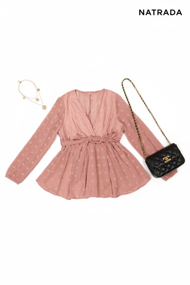 T-P017 : เสื้อแฟชั่นคอวี แขนยาวสีชมพู ผูกเอว สาวอวบ Pink long-sleeved V-neck fashion top with tie waist for plus-size women (Ships within 24 hours)
