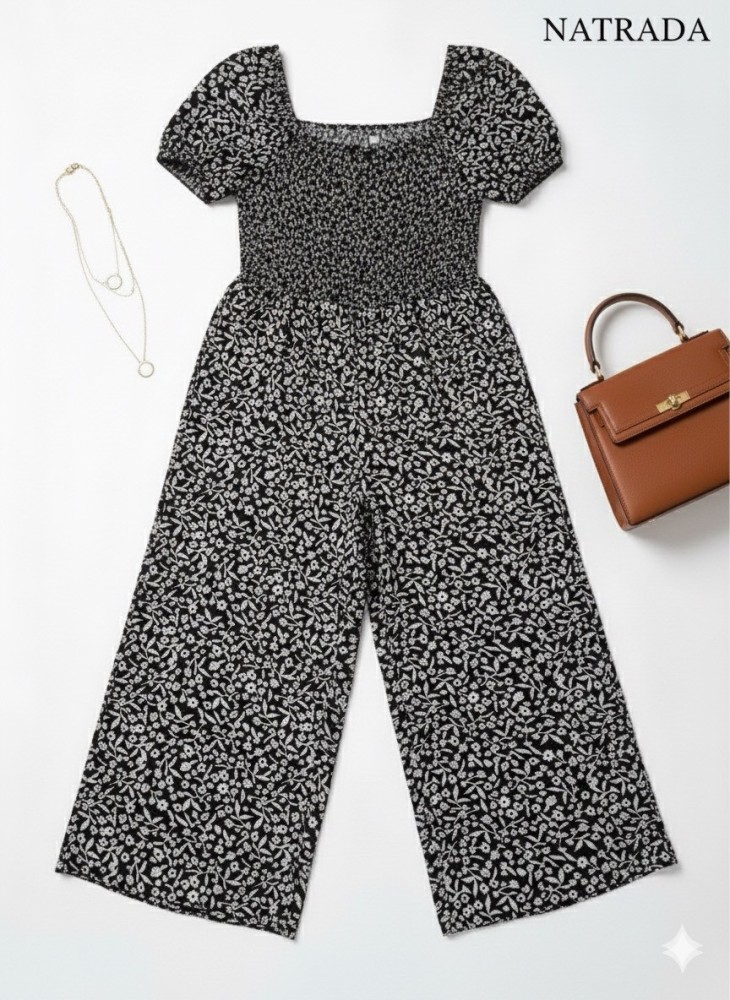 D-P007 : ชุดจั๊มสีน้ำเงิน ขายาวลายดอกแขนตุ๊กตา Blue floral jumpsuit with long pants and puff sleeves (Ships within 24 hours)