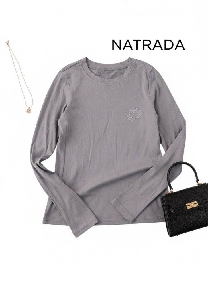C016 :ครอปแขนสั้น สีเทา ปักเพชร (พร้อมส่งภายใน 24 ชม.) Gray short-sleeve crop top with rhinestones (ready to ship within 24 hours)