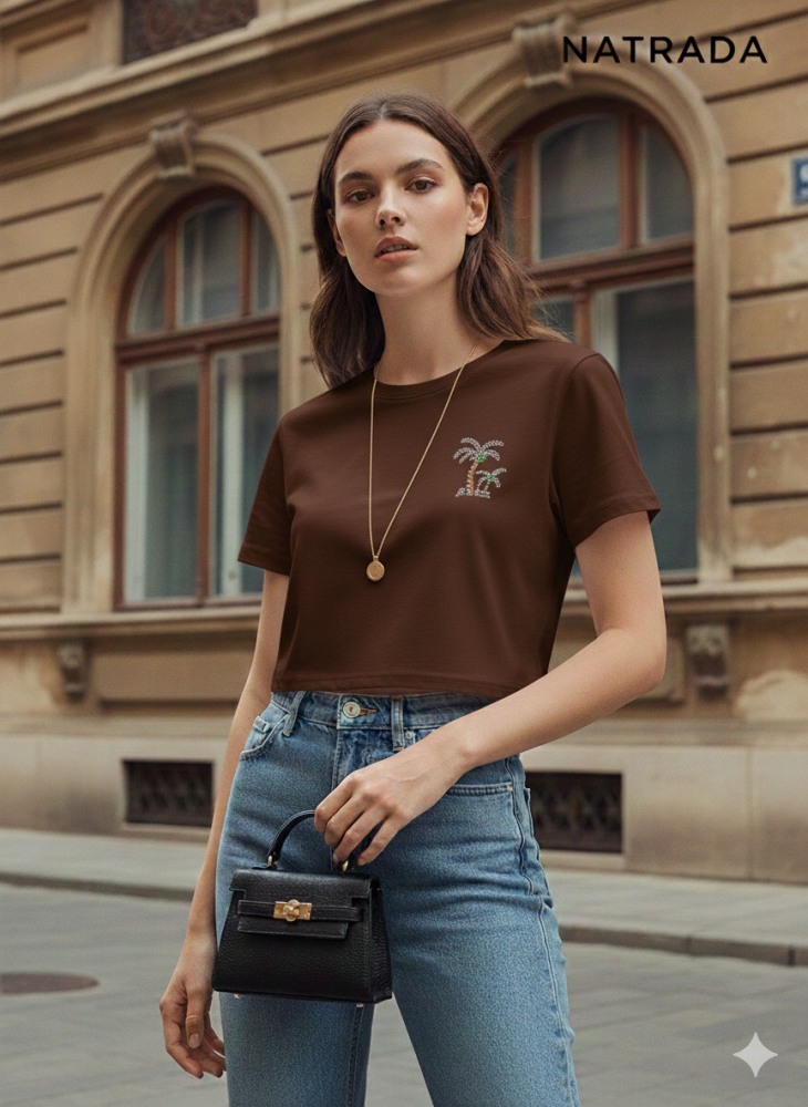 C020 ครอปแขนสั้น สีน้ำตาล ลายปักเพชร (พร้อมส่งภายใน 24 ชม.) Brown short-sleeved crop top with diamond embroidery (Ready to ship within 24 hours)