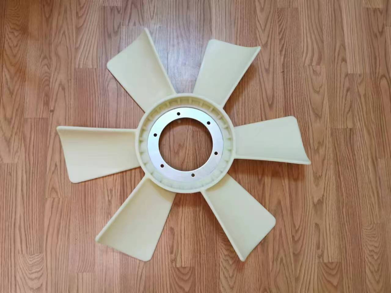Excavator Parts 6HK1 Engine Cooling Fan Blade 1-13660-371-0 600-645-7850 6006457850