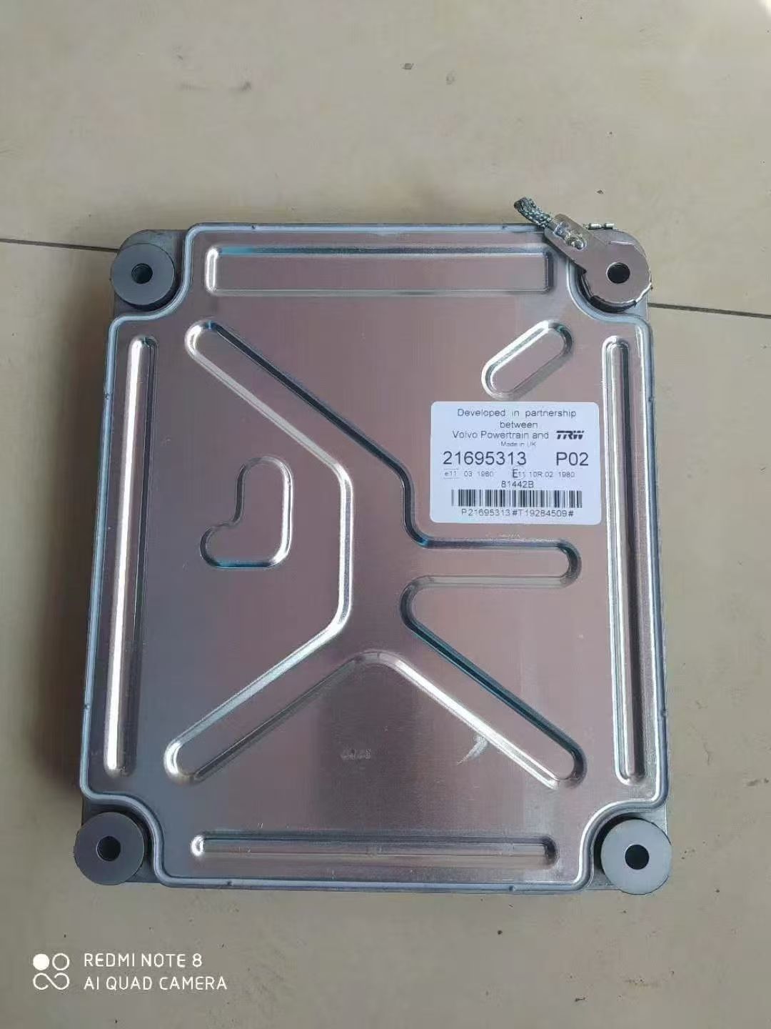 ECU 21695319 Spare Part for V-O-L-V Penta Engine Tad941 Tad940 TAD1641GE TAD1642GE TAD1643GE and With Programming System